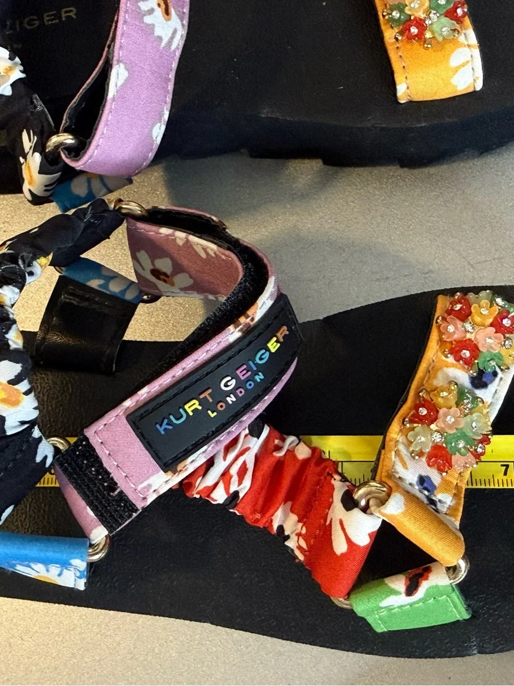 Kurt Geiger Kids' Multicolor Embellished Floral Sandals 2Y